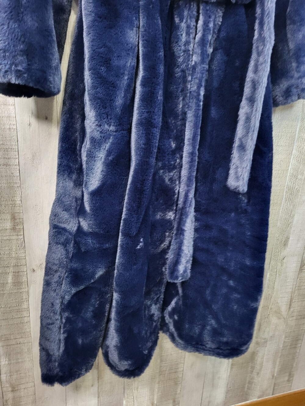 Minky Couture Plush Faux Fur Navy Bkue Robe Coat with Belt XL - Picture 5 of 10